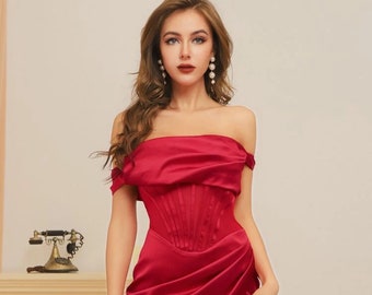 Handmade sexy Off-the-shoulder charmeuse satin red knee-length prom dress | Strapless red short prom dress | Custom red silky prom dress
