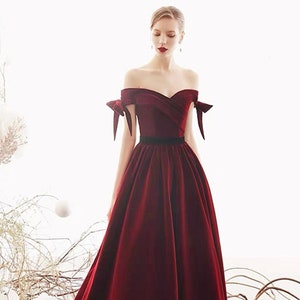 Handmade Off-the-shoulder Ball gown Velvet Dress with bows• Sweetheart A-line Dancing Velvet Prom Dress wine burgundy Multi-color Gifts