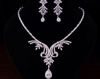 Rhinestone Baroque Princess Design Long Crystal Earing Necklace Set Bridal Wedding Accessories Silver