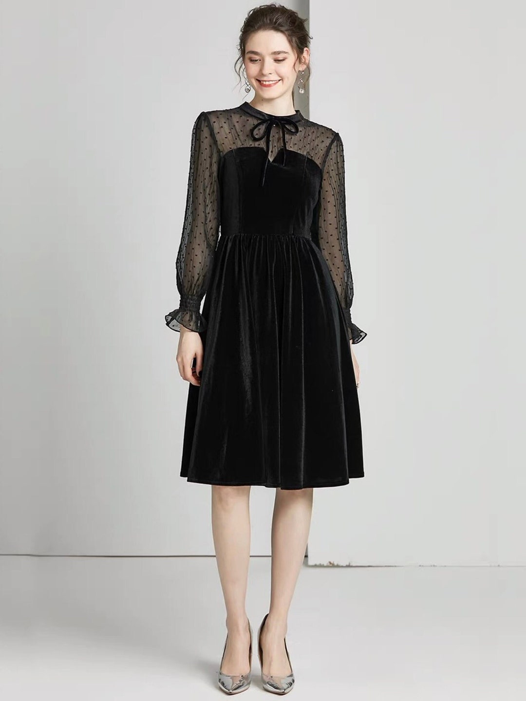 Kneelength Velvet Dress Dot Lace Mesh Long Sleeves Vintage Black