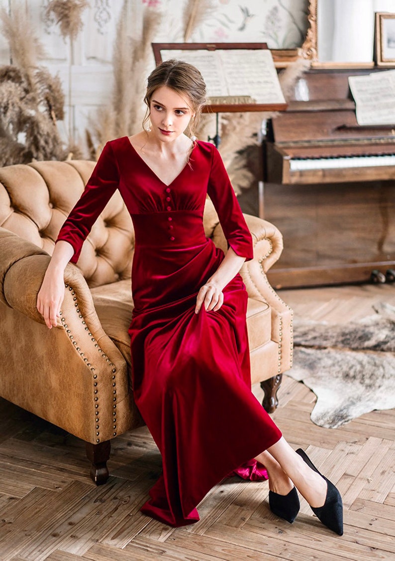 Elegant Long V-neck heart-shape bow-tied back A-line Velvet Dress Designer Modern burgundy Velvet Dress Ball Banquet Wedding Party image 4