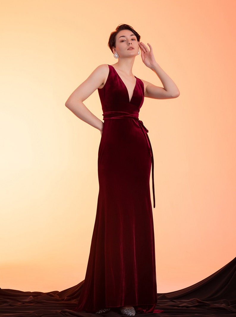 Elegant V-neck Hepburn Style mermaid long Velvet Dress with thin sash Floor-length Bridesmaids Velvet Prom Dress wine burgundy Gifts zdjęcie 1