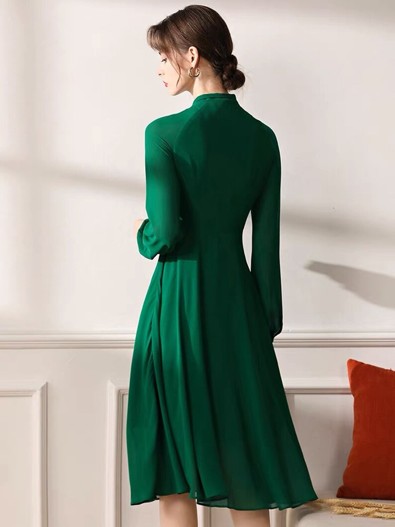 Long Sleeves Lala Land Style ruched bodice short chiffon prom dress, Emerald Green Cocktail length chiffon prom dress multiple colors image 4