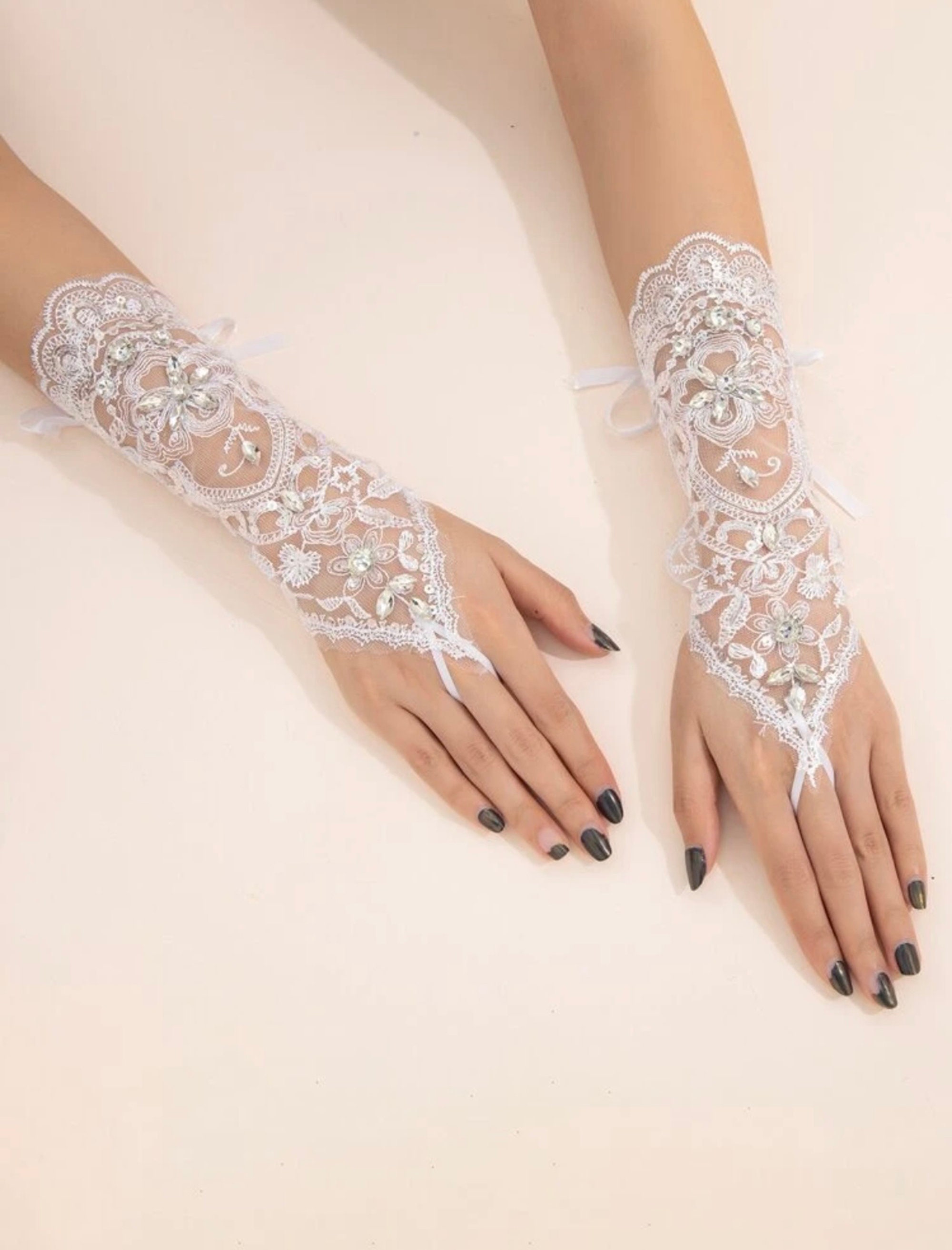 Women's Victorian Vintage Mesh Lace Vine Elbow Length Gloves Trim Fingerless OS 