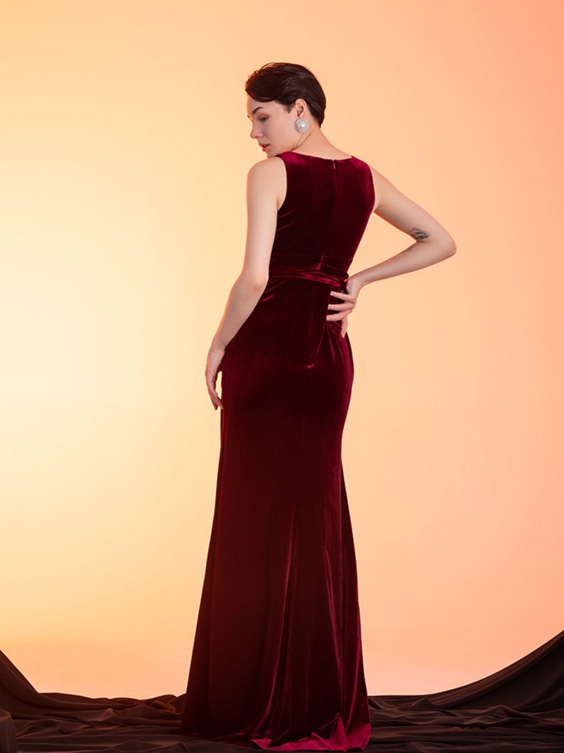 Elegant V-neck Hepburn Style mermaid long Velvet Dress with thin sash Floor-length Bridesmaids Velvet Prom Dress wine burgundy Gifts image 2