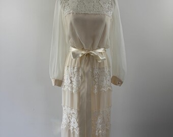 1970s Miss Elliette Cream Lace Dress