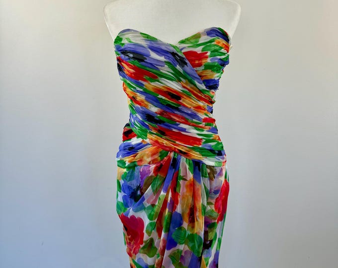 1980s Victor Costa Floral Strapless Summer Day Dress in a Colorful Floral Print