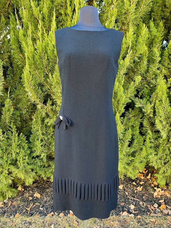 1970s R & K Black Wool Sleeveless Dress