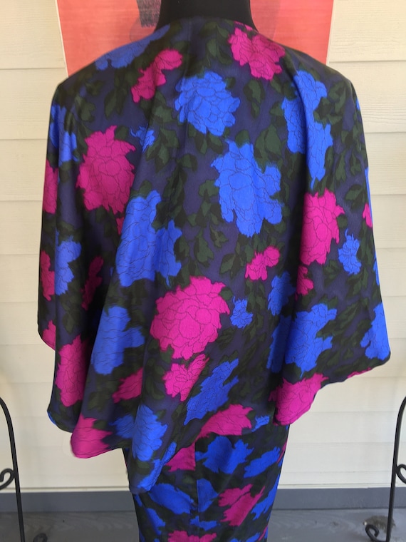 1970s Peony Print Caftan Dress