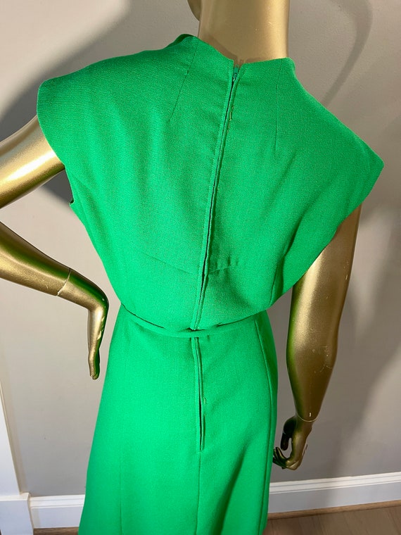 1960s Mollie Parnis New York Green Wool Shift Dre… - image 8