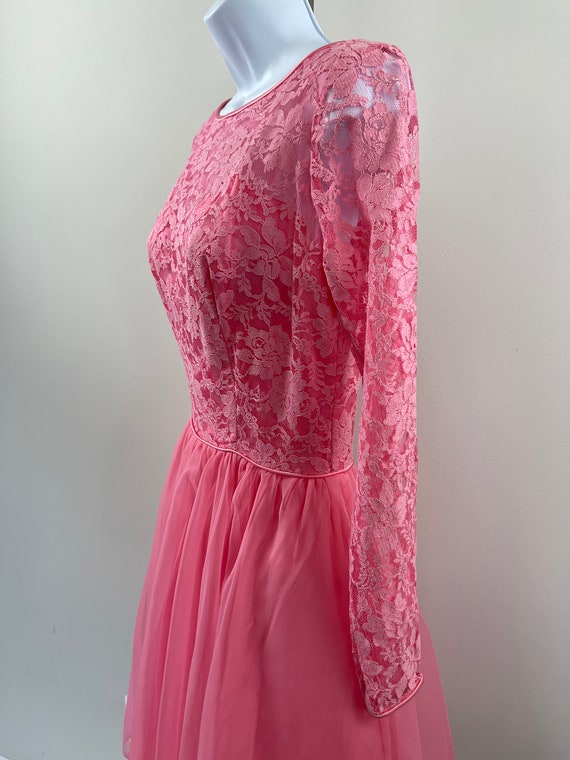 1970s Bubble Gum Pink Lace Cocktail Dress - image 6