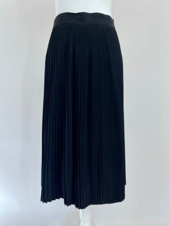 1950s Black Rayon/Acetate Pleated Skirt