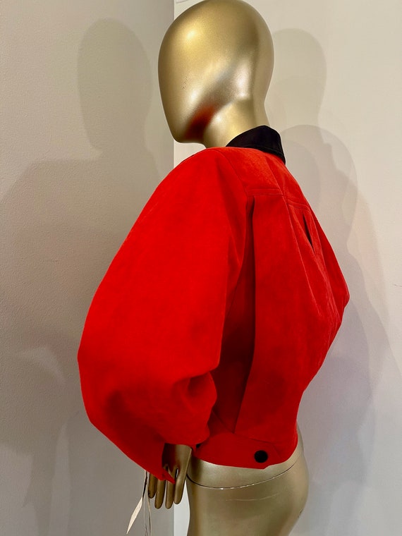 1970s Bill Blass Ultra Suede Red Cropped Coat - image 9