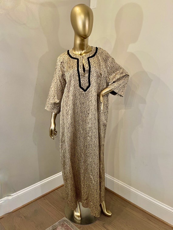 1970s Silk Paisley Gold and Black Caftan