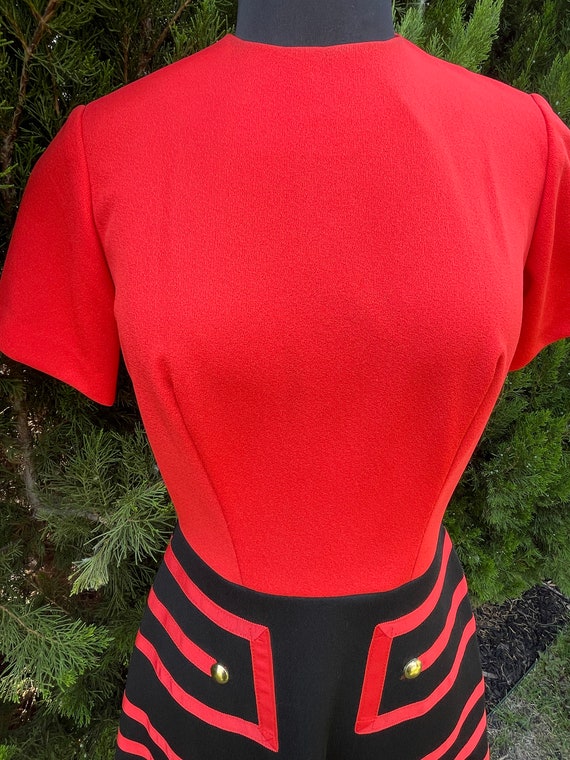 1970s Toni Todd Geometric Red & Black Dress - image 10