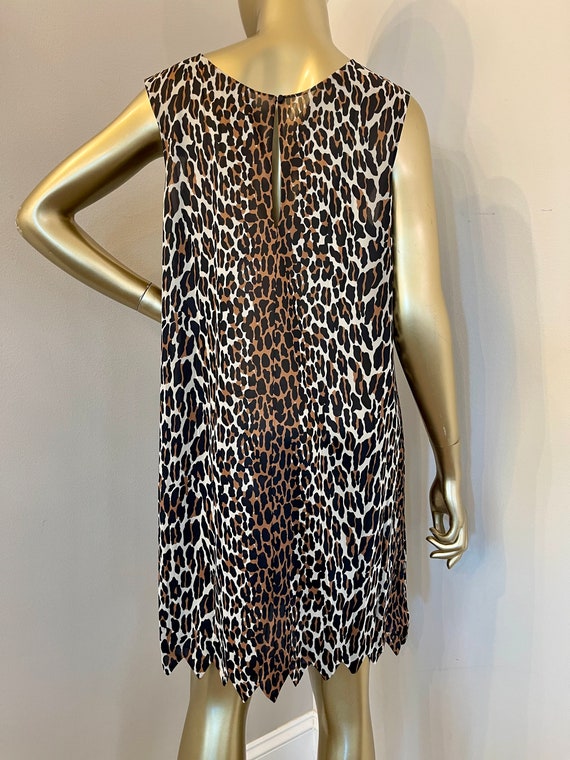 1960s Cheetah Print Slip with Jagged Edge Hem - image 5