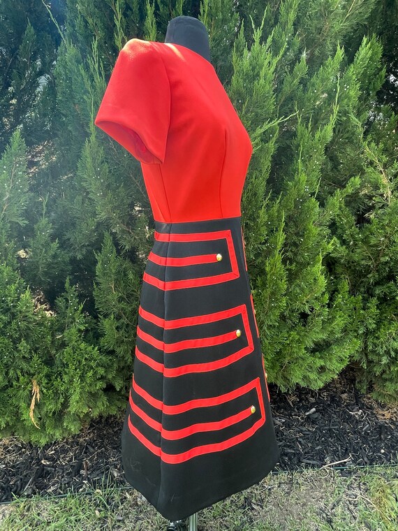 1970s Toni Todd Geometric Red & Black Dress - image 8