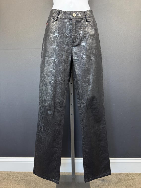 1990s Embossed Alligator Print GUESS Jeans - Etsy display picture 3