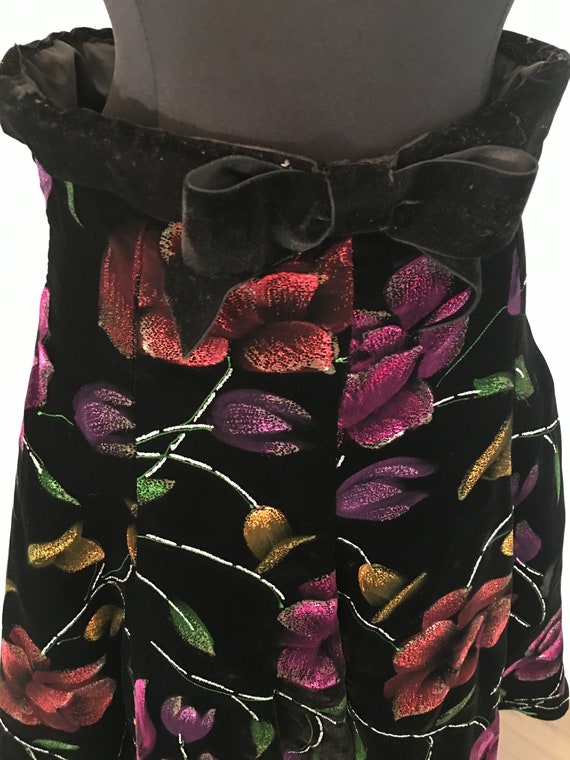 1980s Patricia Rhodes Floral Full Velvet Skirt - image 3