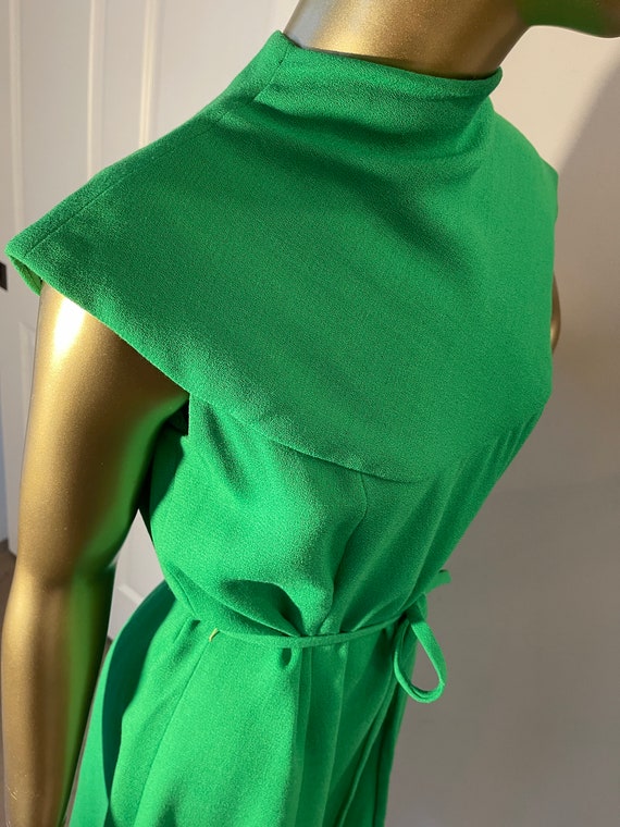 1960s Mollie Parnis New York Green Wool Shift Dre… - image 10