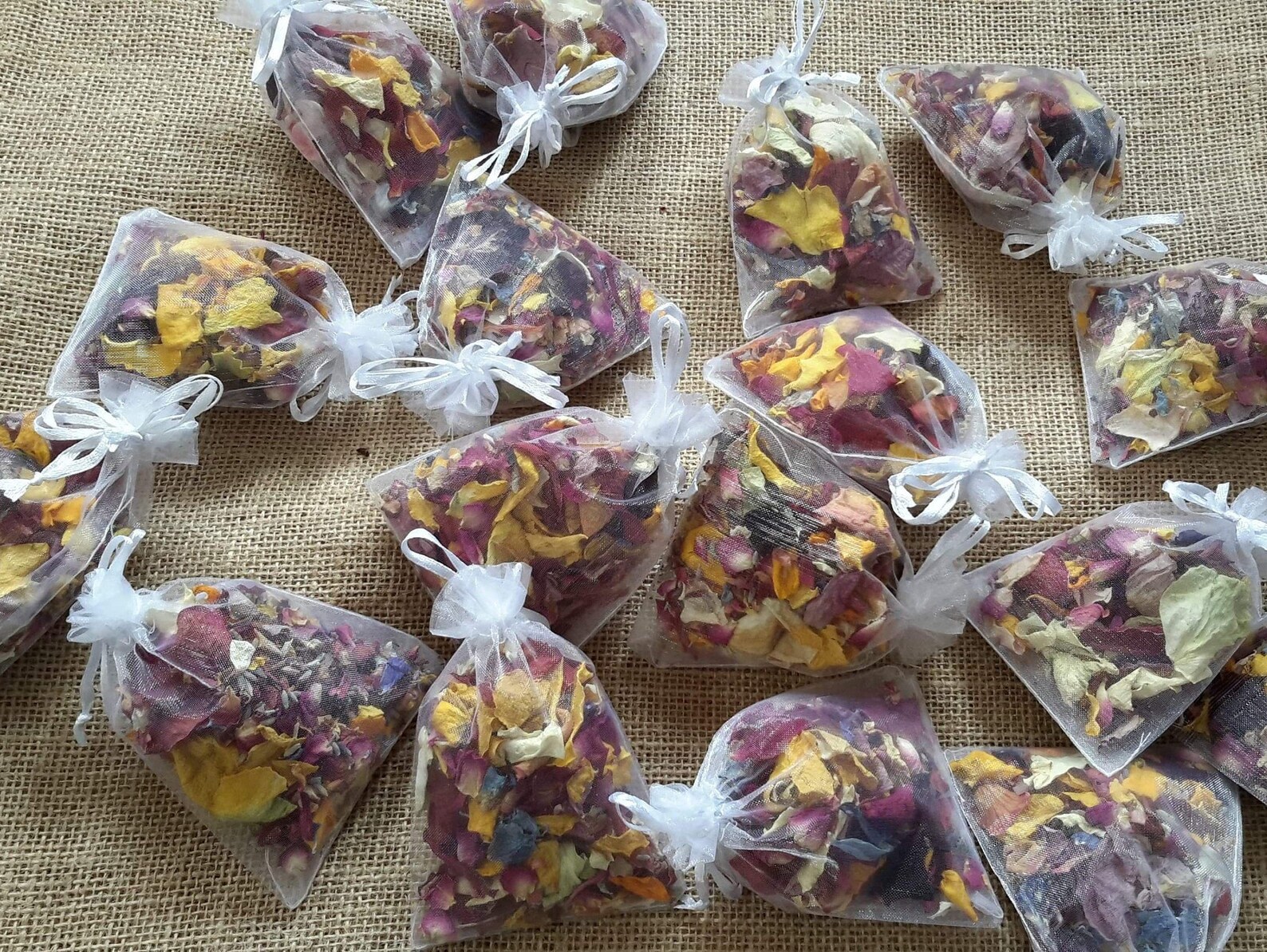 p�tales de fleurs biod�gradables