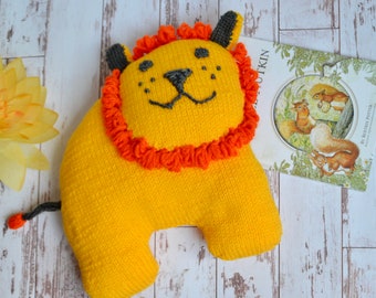 The Lion pillow plushy toy, handmade knit toy, baby gift, kid's gift