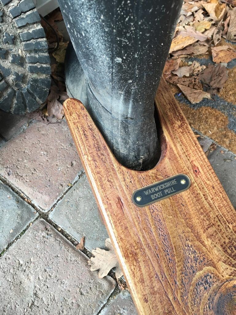 boot puller off