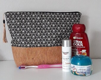 trousse de voyage/trousse de toilette femme/coton enduit imprimé riad noir/or/blanc/trousse en liège femme/doublée/idée cadeau Noël femme