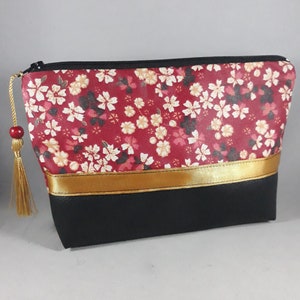 pochette femme/trousse maquillage/coton enduit imprimé fleurs/liberty/rouge/jaune/noir/blanc/or/similicuir noir/idée cadeau femme image 1