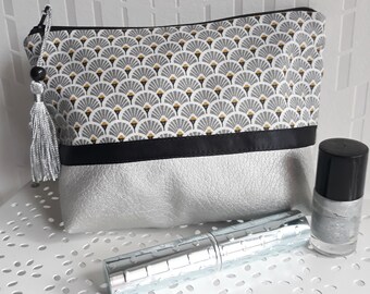 pochette à maquillage/trousse de sac/cadeau femme/coton enduit imprimé éventails gris/or/noir/blanc et doublée en coton/pochette de soirée