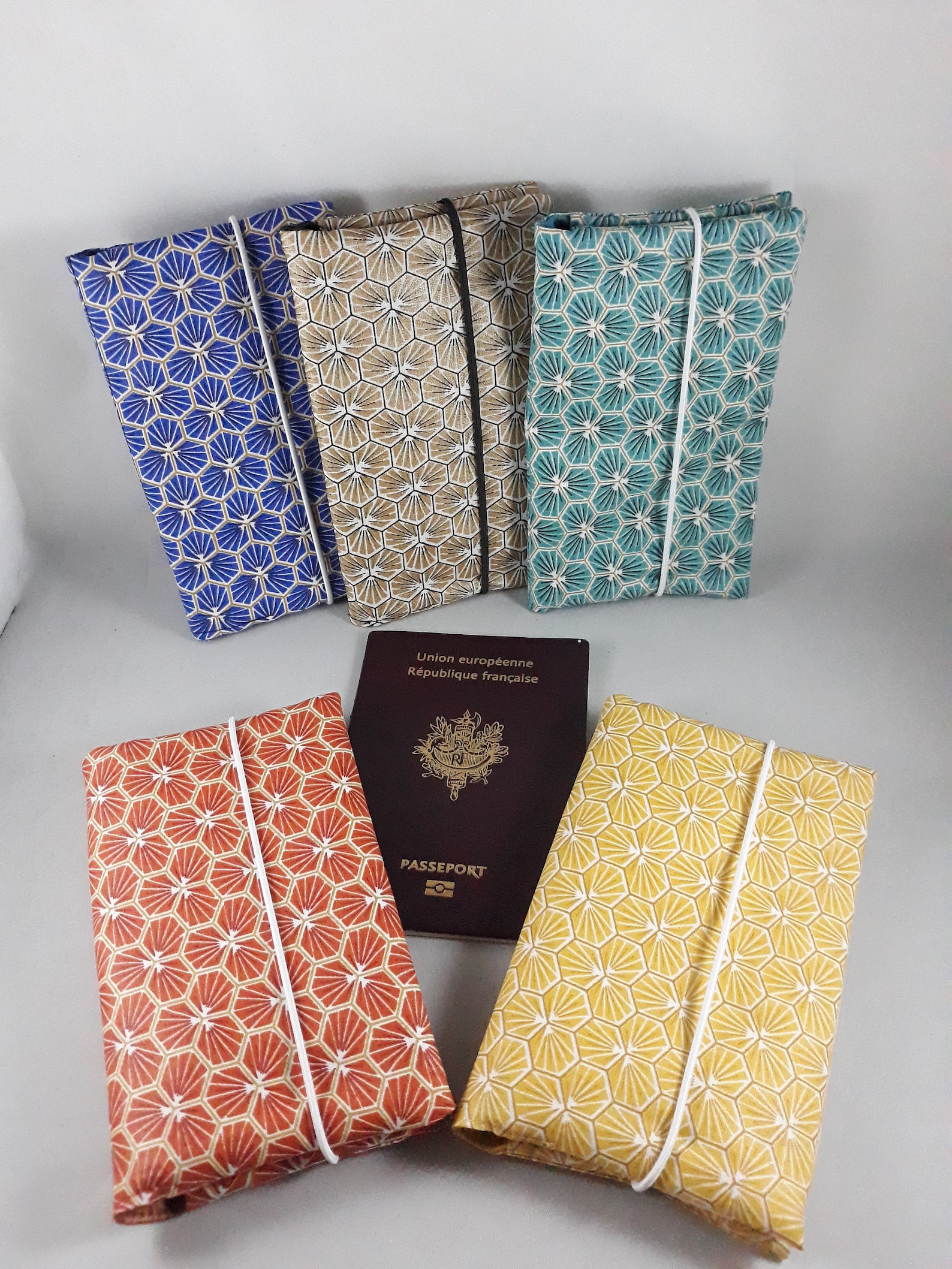 ??tui passeport/portefeuille femme/porte-cartes/?�tui carte grise/permis/cadeau femme/cadeau homme 