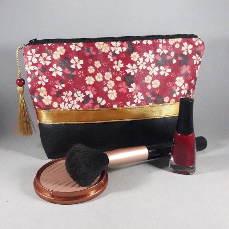 pochette femme/trousse maquillage/coton enduit imprimé fleurs/liberty/rouge/jaune/noir/blanc/or/similicuir noir/idée cadeau femme image 2