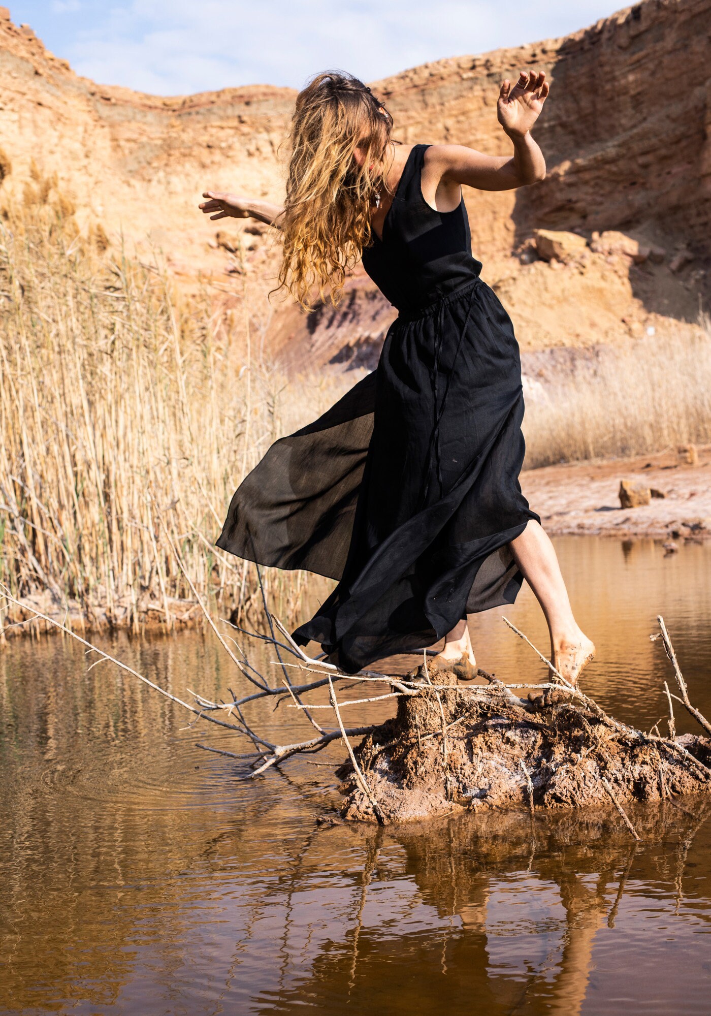 black dresses water Double Layered Silk Maxi Dress: Oversized Boho Summer Dress Semi Formal Formal Look 2025 NH THANKSGIVING EDIT while the sleeveless cut Child's Dress Size:2T
