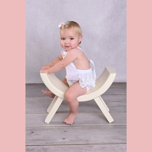 Baby Girl Cake Smash Outfit, White First Birthday Ruffle Romper avec bandeau assorti, Summer Cotton Lace 1st Party Photoshoot Set