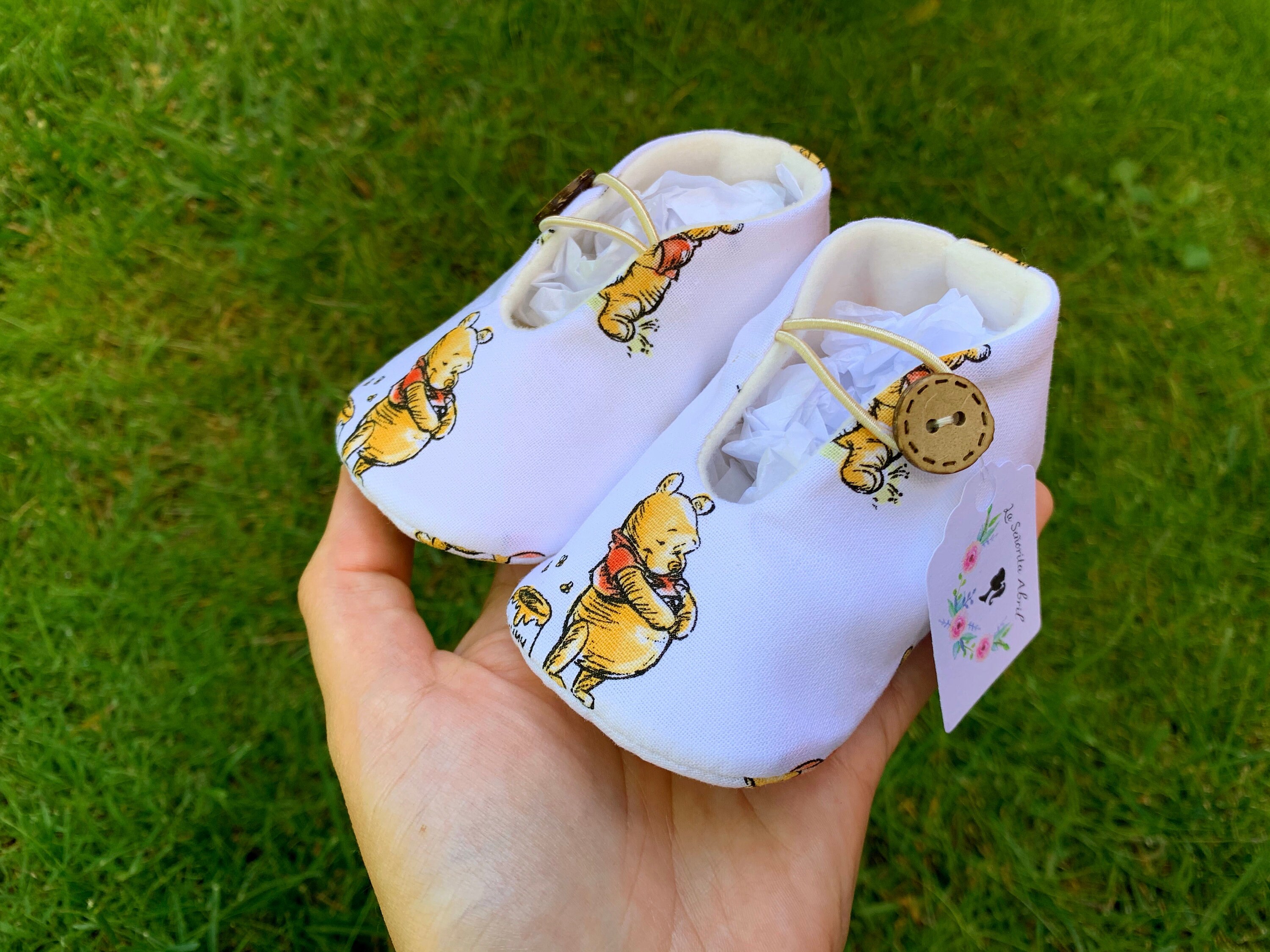 Winnie De Pooh Baby Shoes Several Sizes Etsy