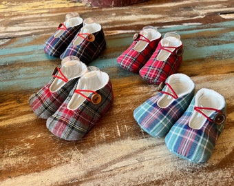 Chaussures bébé tartan - différentes tailles
