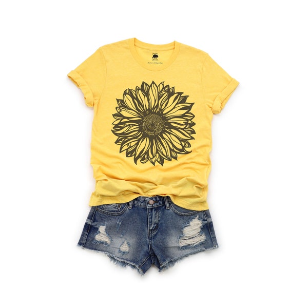 sunflower shirt| plus size clothing available| flower tshirt| floral tees for women| nature t-shirts| plant lady gift