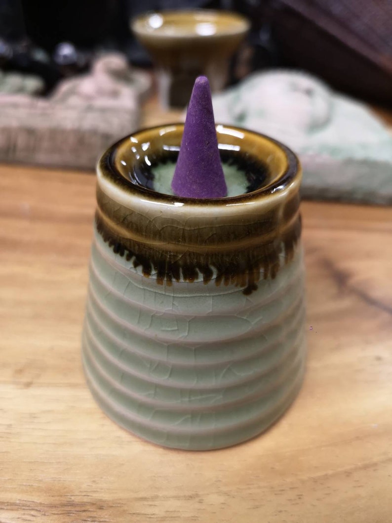 Ceramic incense burner