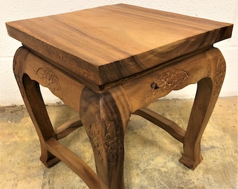 Drewniany stojak na opium z rzeźbionym kwiatem 14"x14"
