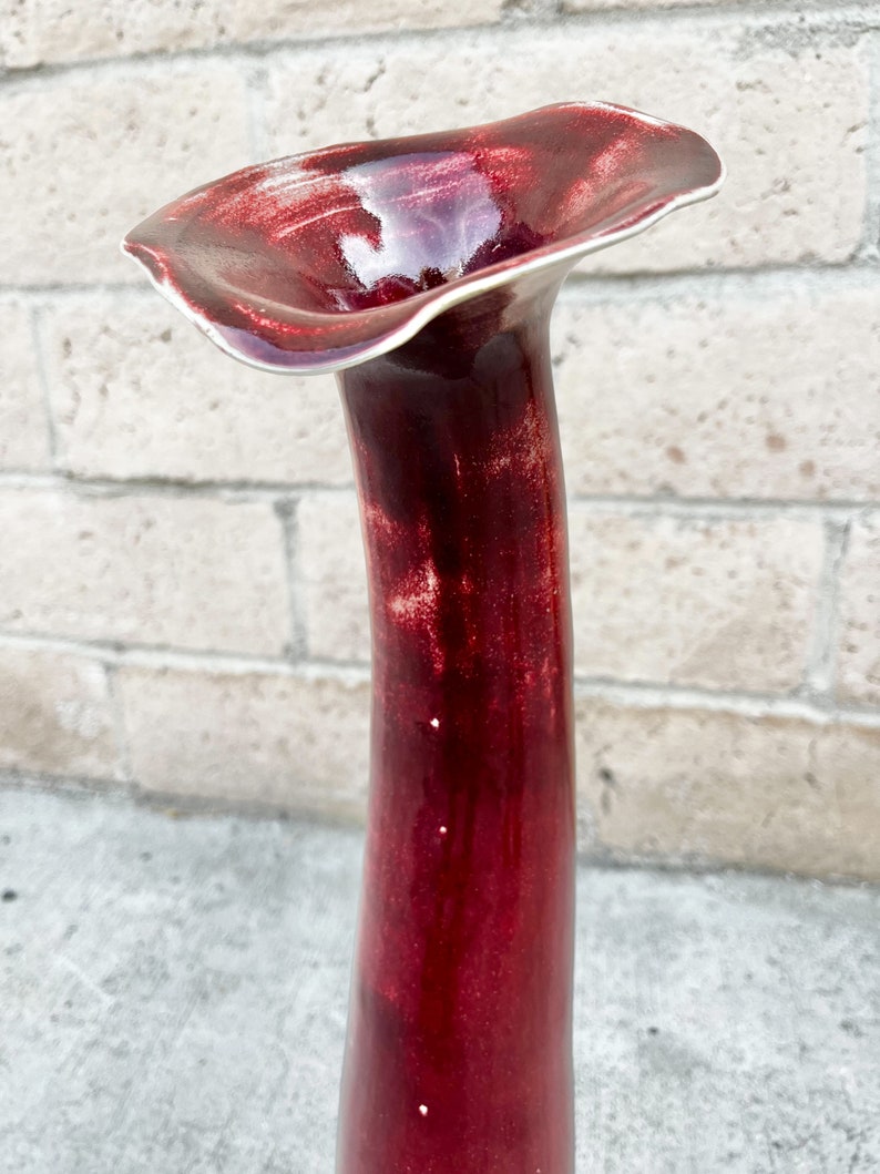 Red ceramic vase image 6