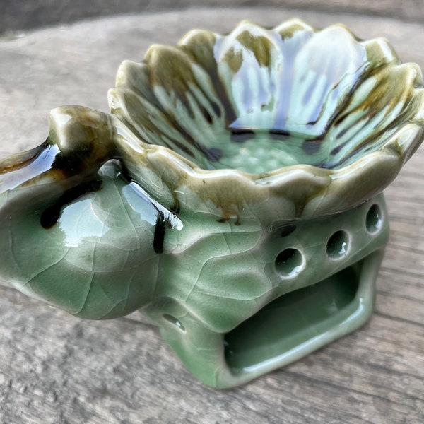 Ceramic incense and essential oil burner