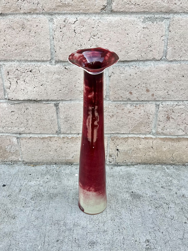 Red ceramic vase image 4