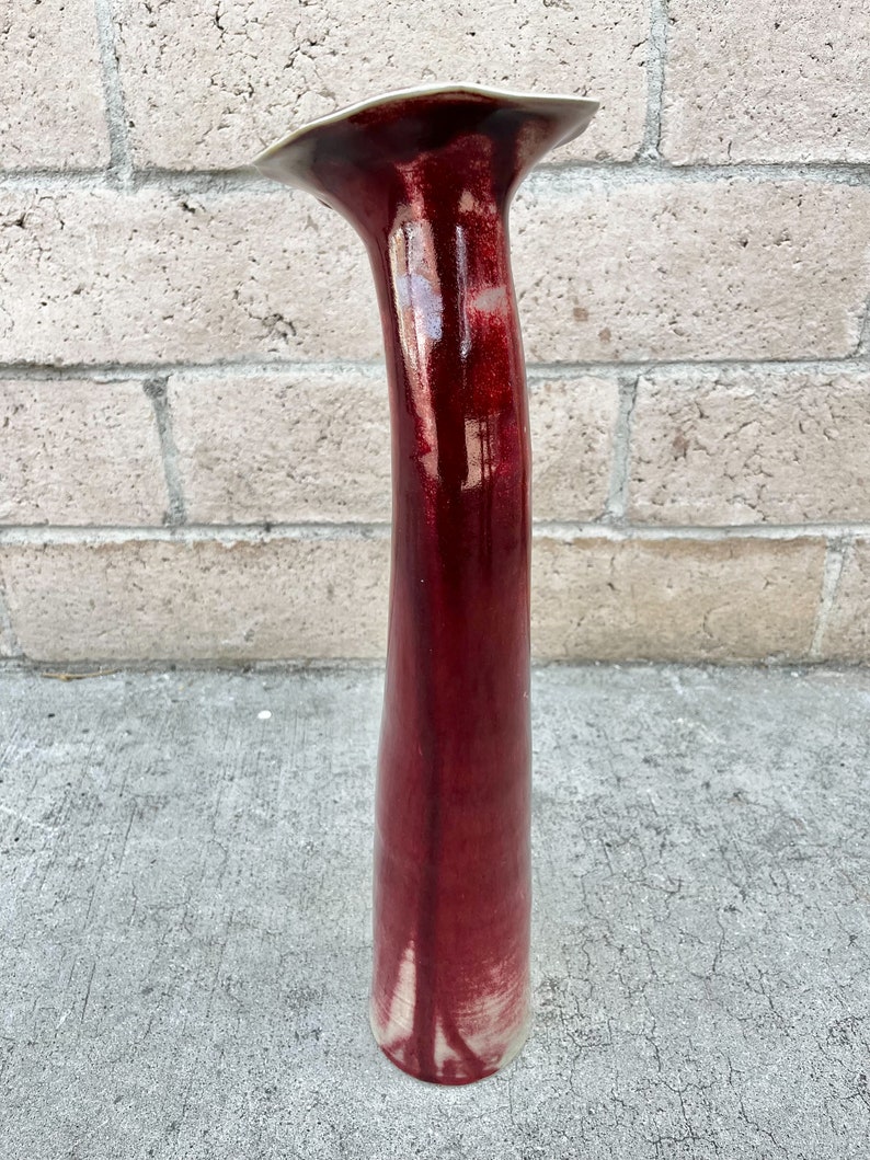 Red ceramic vase image 9