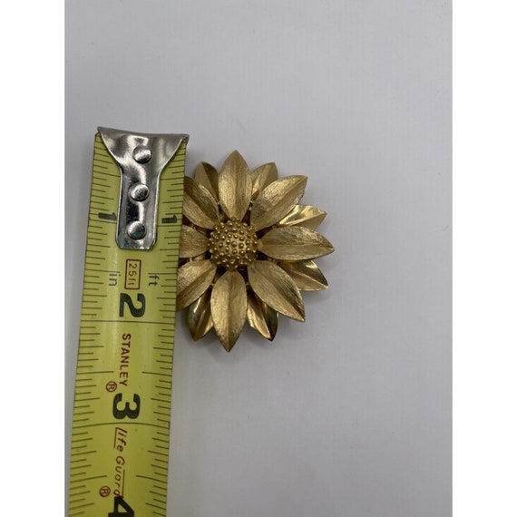 Gold Daisy Flower Brooch Vtg Sarah Coventry Pin F… - image 5