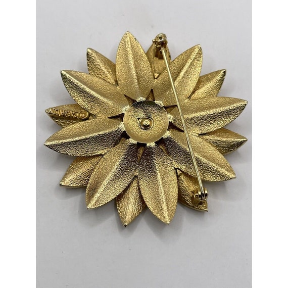 Gold Daisy Flower Brooch Vtg Sarah Coventry Pin F… - image 2