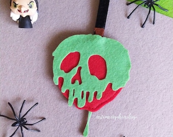 Poison Apple Snow White Keychain or Hanging Decor Halloween Disney, Disney Villans bag charm, Halloween accessories Home Decor