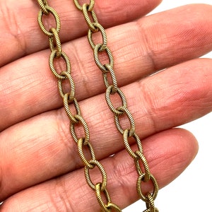 Medium Antique Gold Oval Textured Cable Chain, 8x5mm, DIY Jewelry Making Supplies, Antique Gold Findings, Chunky Chain by the Foot, AG-712