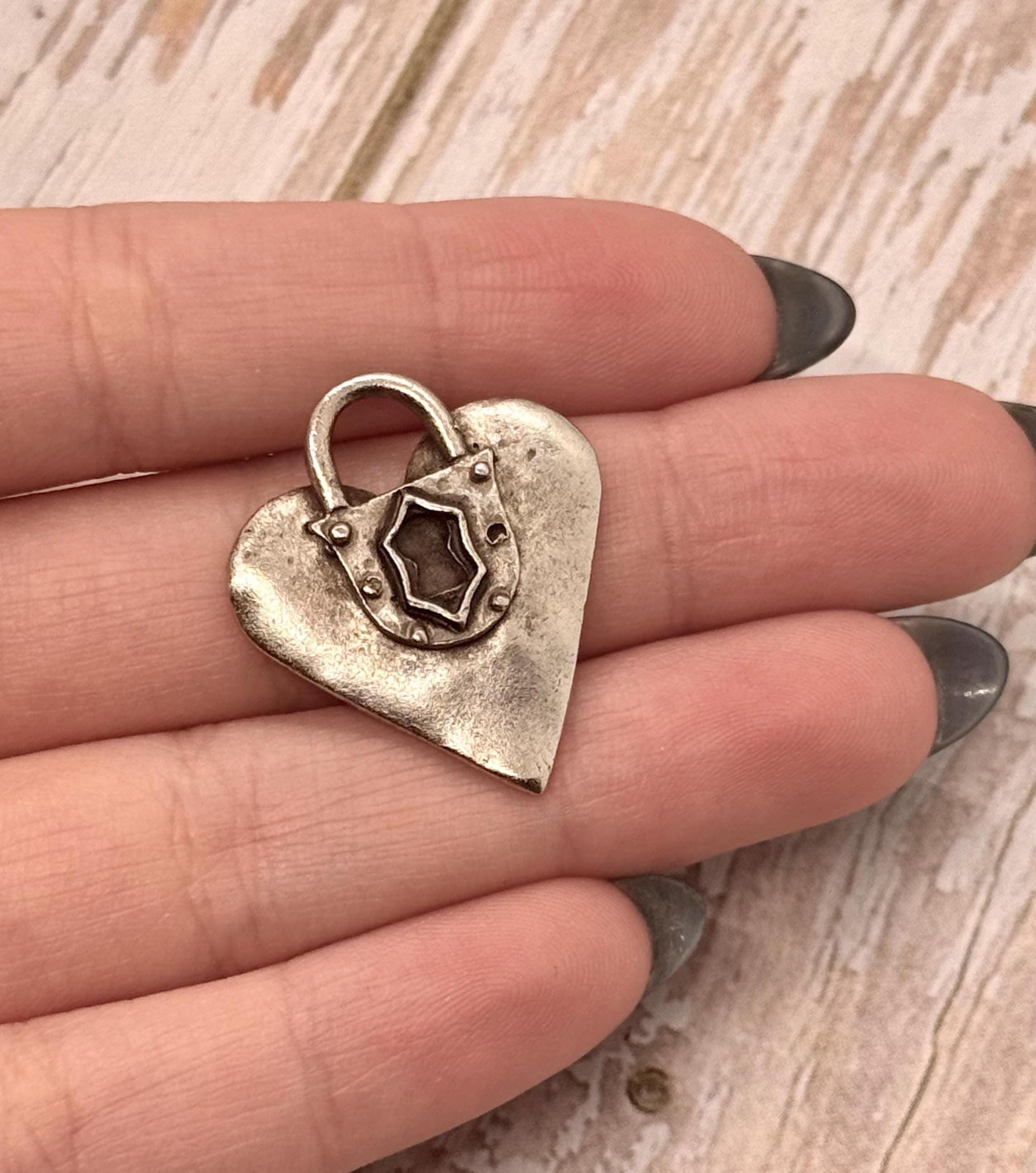 指輪・リング Heart Symbol Ring (Antique Silver, Matte) [SIZE.1] Woman Signet Ring, Heart Signet Ring, Classic Signet Ring