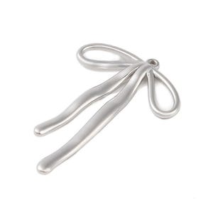 Charm de lazo grande, colgante de plata, minimalista, suministros para hacer joyas DIY, lazo, componentes al por mayor, fornituras de acero inoxidable, SS029 imagen 4