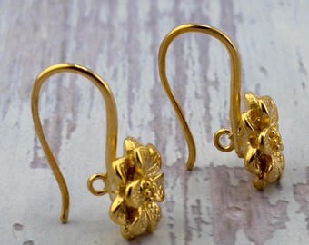 1 par de ganchos para pendientes con forma de flor, ganchos de latón chapados en oro satinado, suministros para la fabricación de joyas con ganchos para pendientes, accesorio floral de primavera, componentes, ST787
